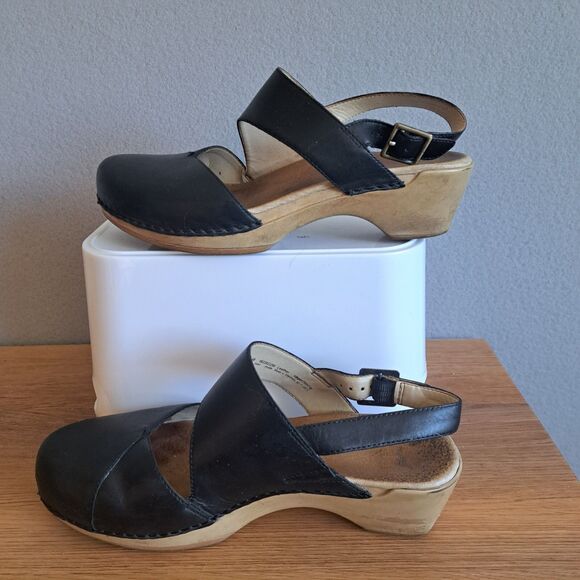 Dansko Thea Leather Clogs Slingback Sandals Wood Cut Out Black Womens 38 7 7.5 - Picture 4 of 10